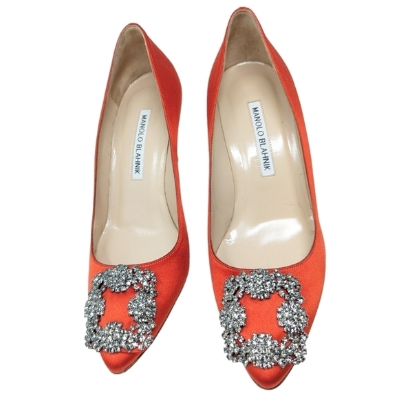 Manolo Blahnik Red Hangisi Satin Crystal 70mm Pump Size EU 36.5 - Picture 2 of 12